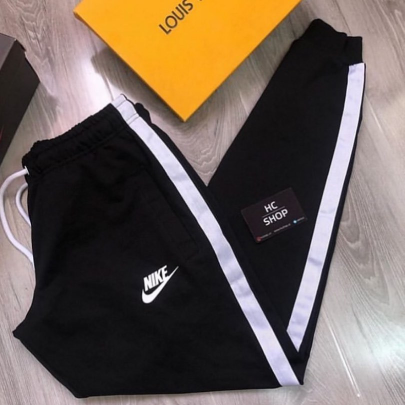 Штаны Nike черные