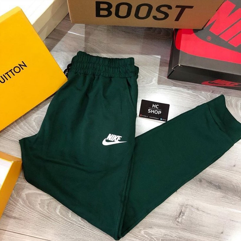 Штаны Nike зеленые