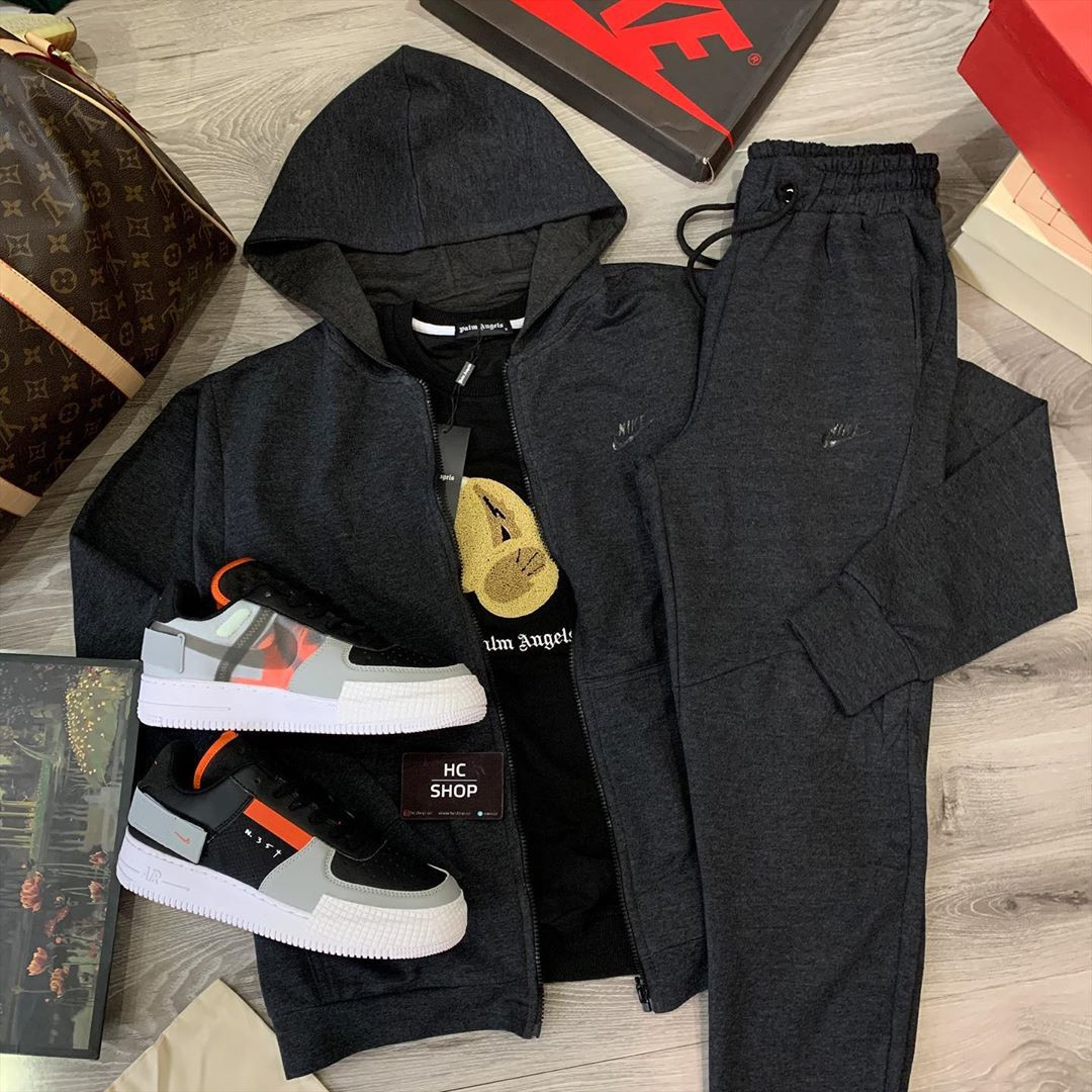 Спортивный комплект Nike