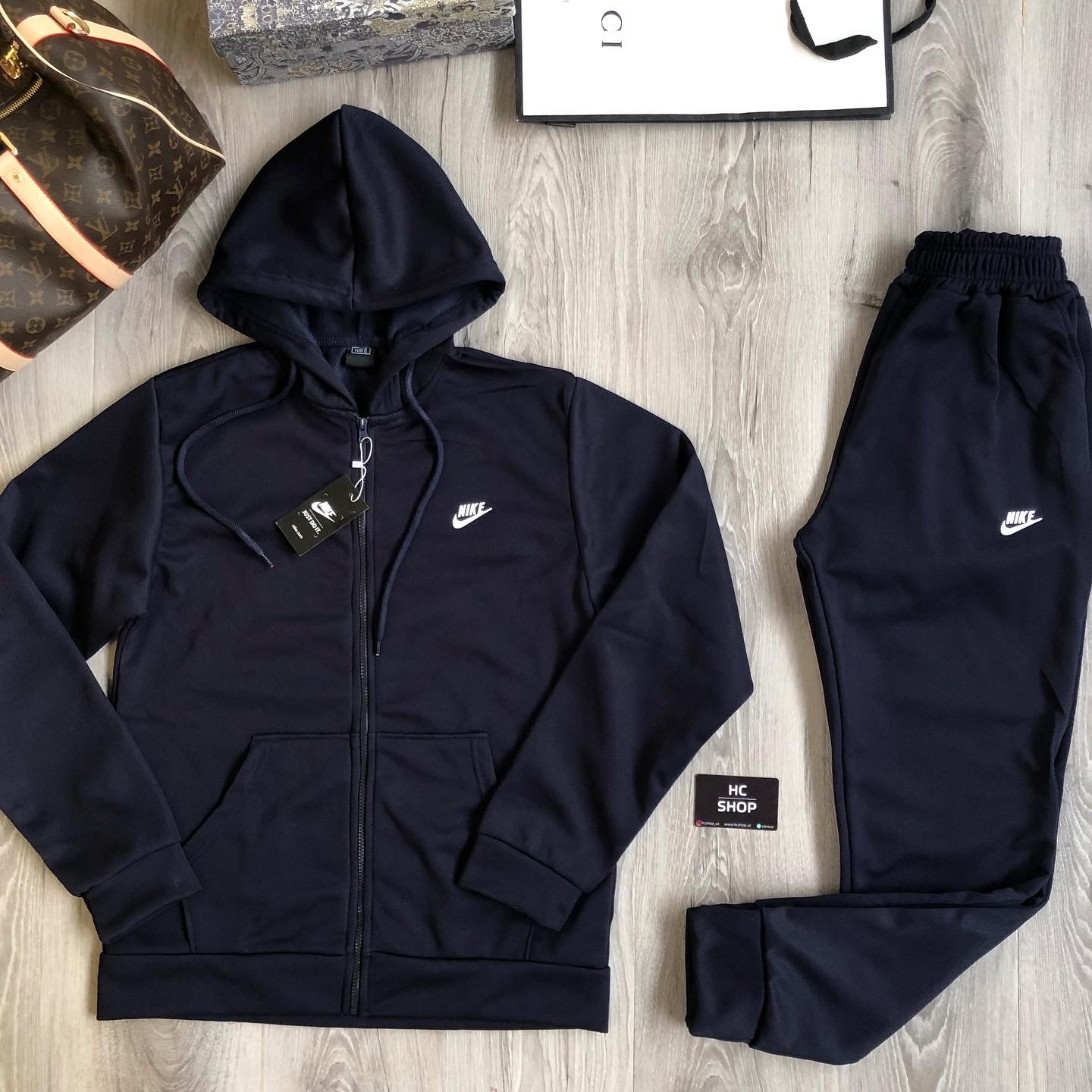 Утепленный спортивный комплект Nike