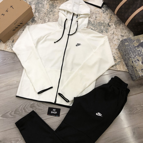 Спортивный комплект nike