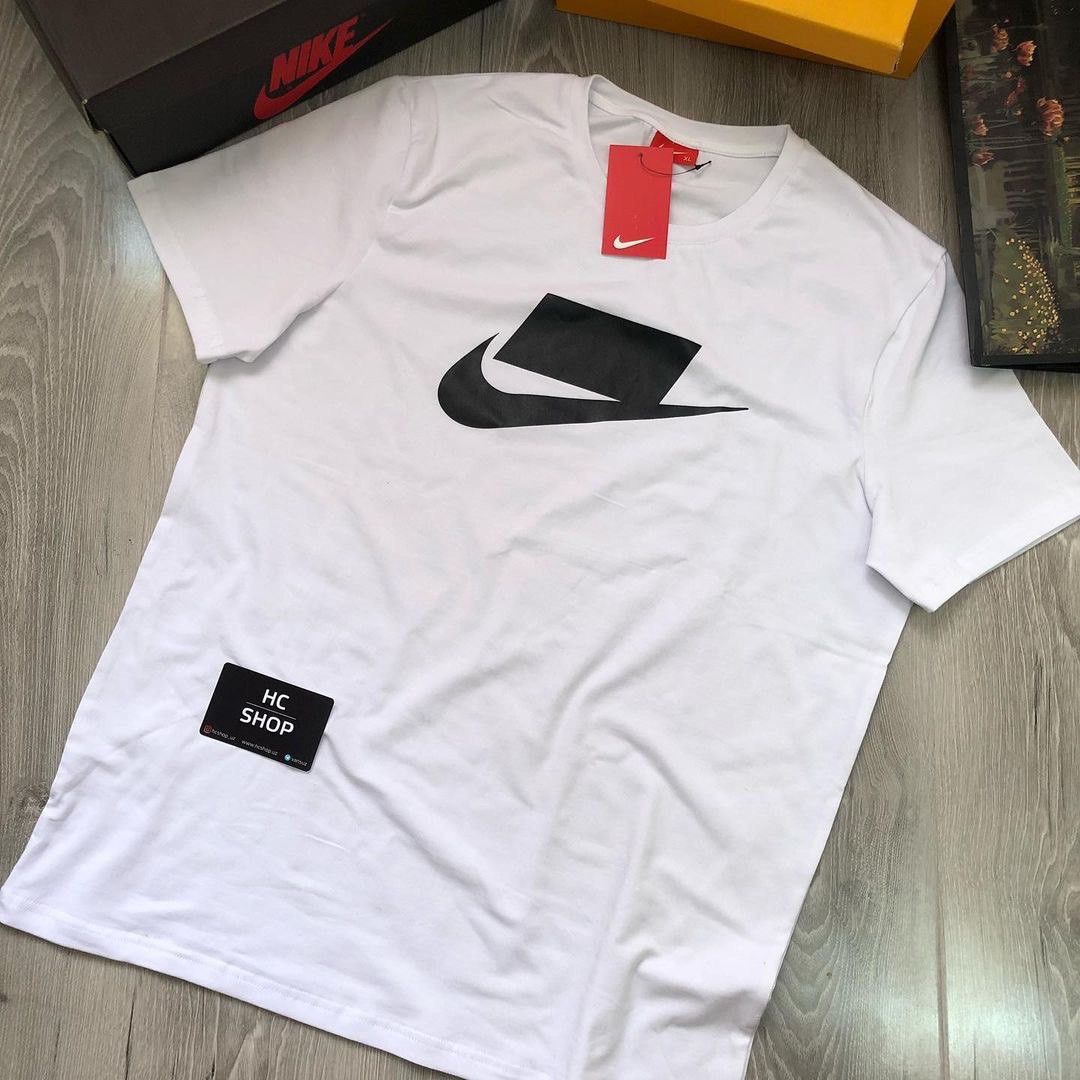 Футболка Nike