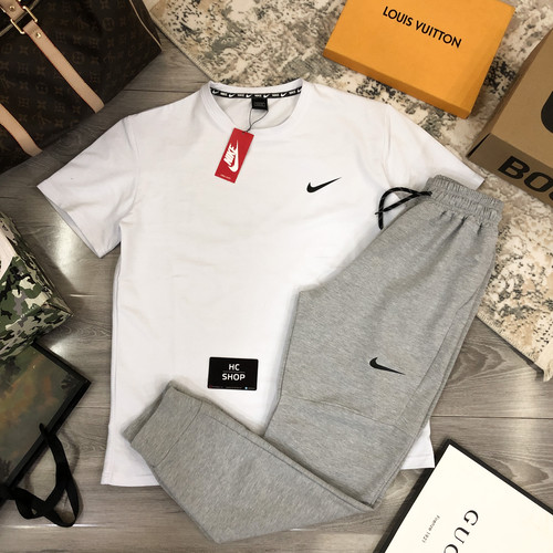 Бело-серый комплект Nike