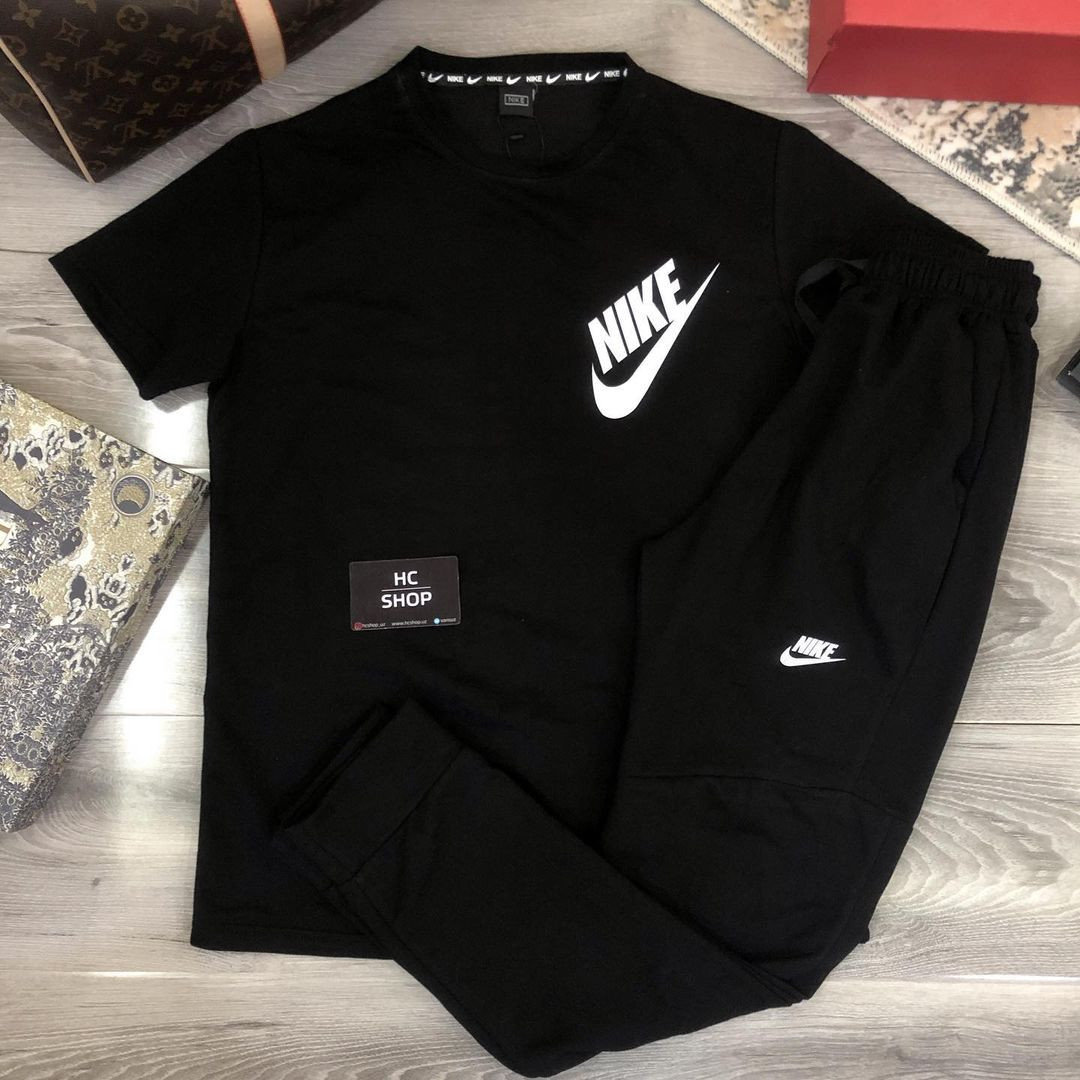 Черный комплект Nike
