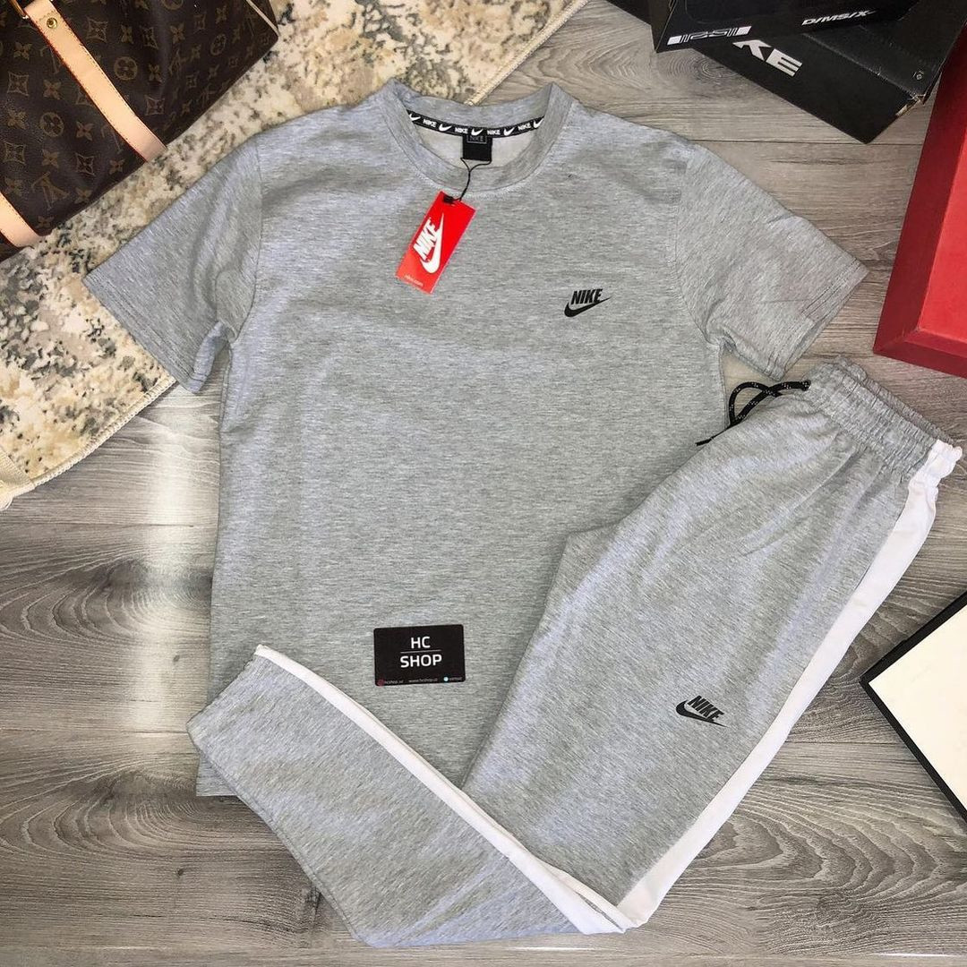 Серый комплект Nike